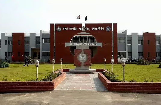 বিডিআর বিদ্রোহ: বিস্ফোরক মামলায় ৪০ জনের জামিন
