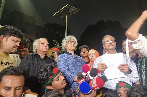 দাবি পূরণের আশ্বাস, অনশন ভেঙ্গে শিক্ষক–শিক্ষার্থীরা কি বললেন?