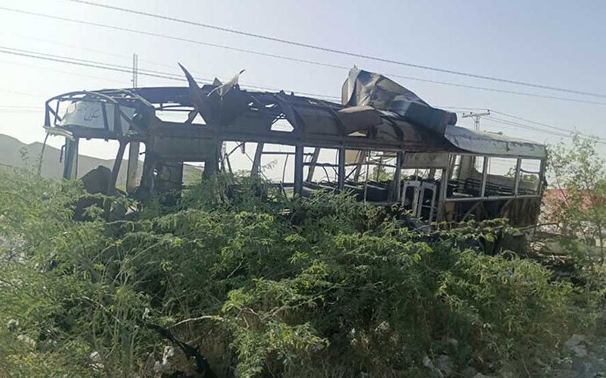 পাকিস্তানে স্কুলবাসে আত্মঘাতী হামলা, নিহত ৫