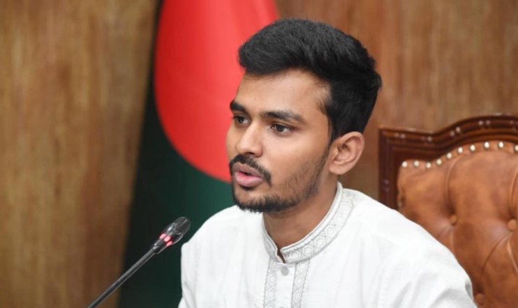 ঈদযাত্রা নির্বিঘ্ন করতে সরকার সচেষ্ট: আসিফ মাহমুদ