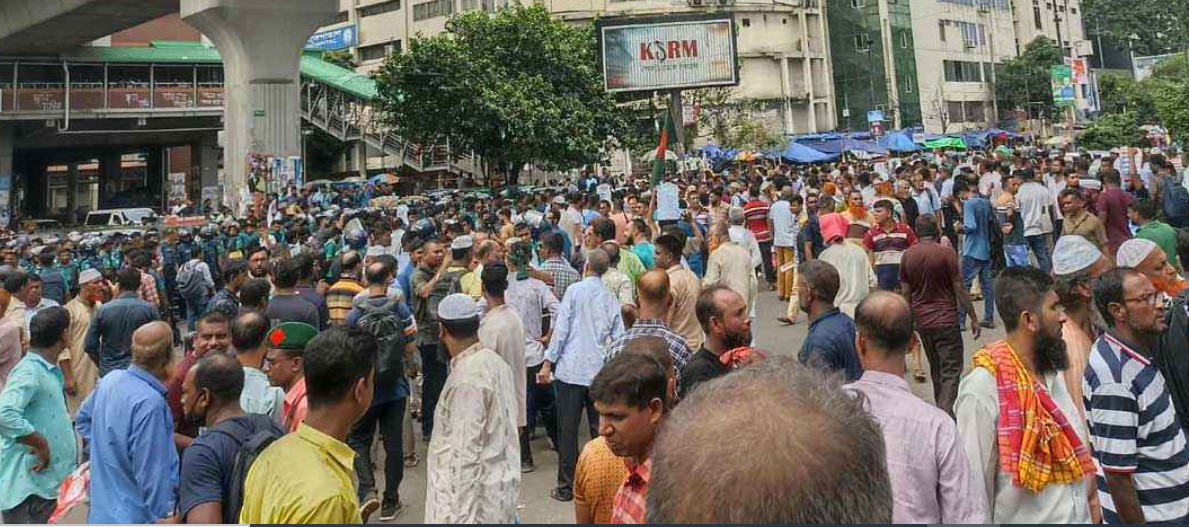 বিডিআর নাম ফেরত চায় আন্দোলনকারীরা, তিন দফা দাবি নিয়ে রাজপথে