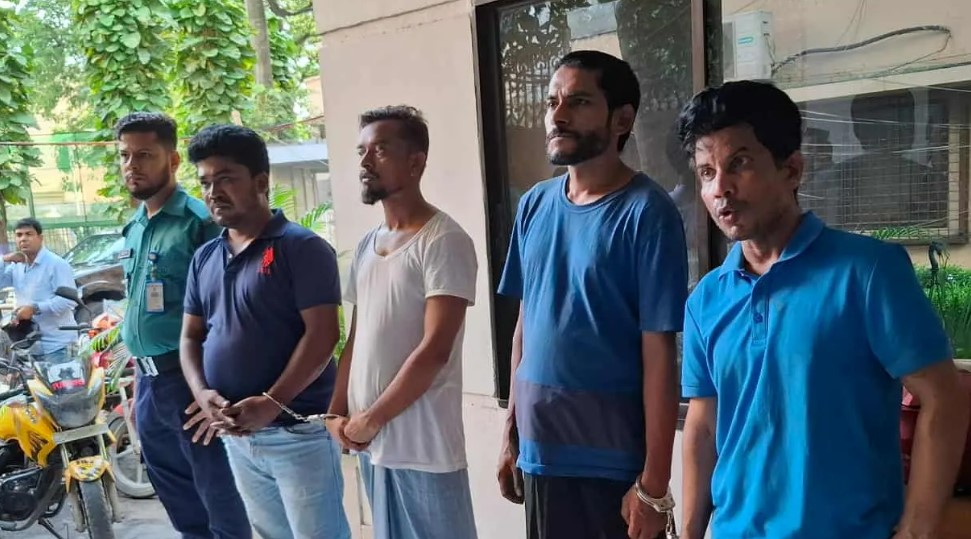 হাসনাতের এক পোস্ট, রাতেই দুদকের জালে চার প্রতারক