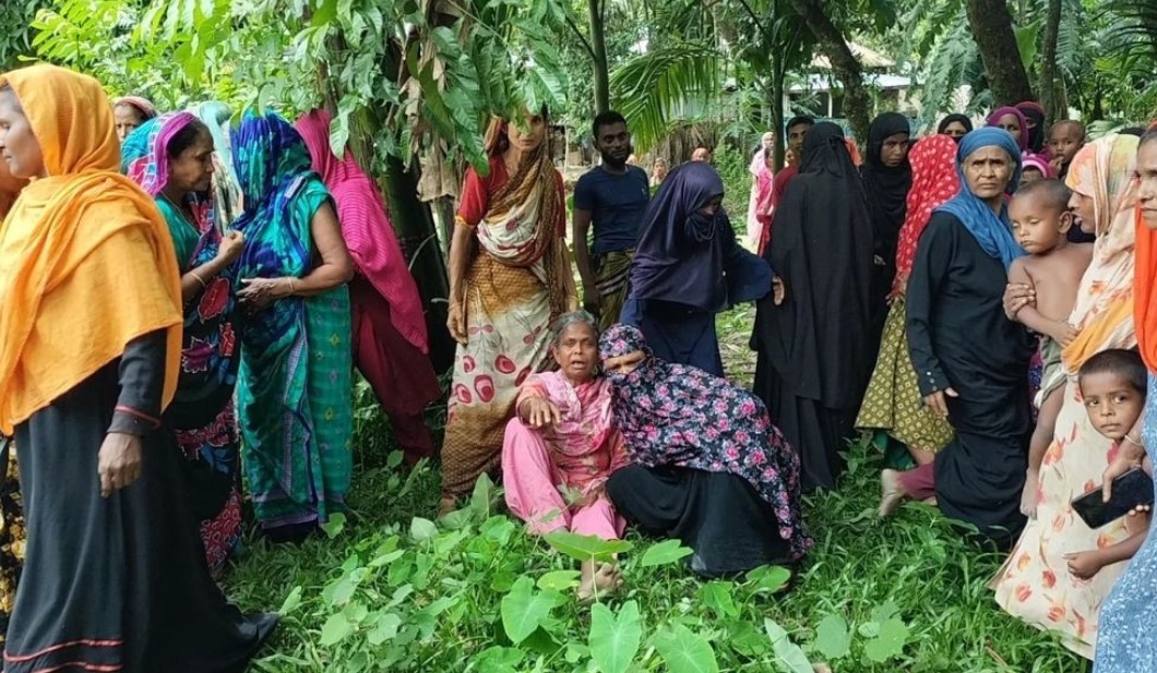 কচুক্ষেতে মিলল মানসিক প্রতিবন্ধী নারীর মরদেহ, গলায় প্যাঁচানো ছিল কলাগাছের বাকলা