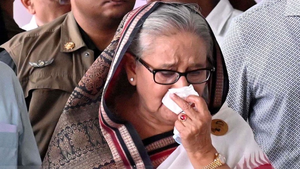 ‘অপসারিত’ থেকে ‘পলাতক’, ভারতের সংবাদমাধ্যমে শেখ হাসিনার পরিবর্তিত পরিচয়