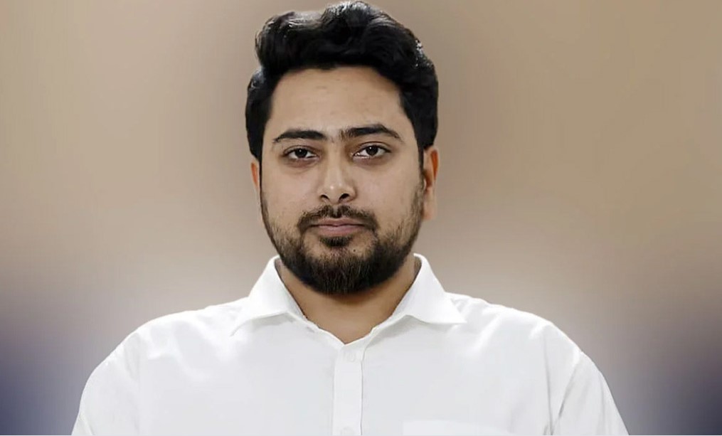 নাহিদ ইসলামের স্পষ্ট বার্তা: শিক্ষার্থীদের গায়ে হাত তুললে ফল ভয়াবহ