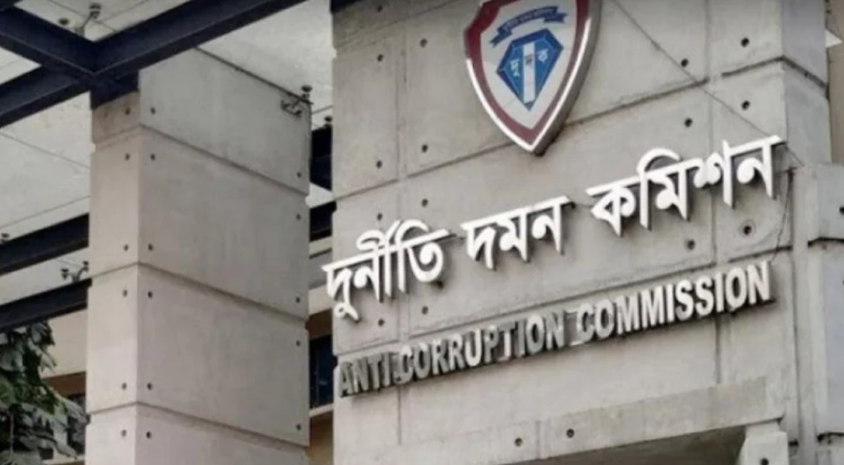 অবৈধ সম্পদ অর্জনের অভিযোগে গৃহিণী ঐশীর বিরুদ্ধে দুদকের মামলা