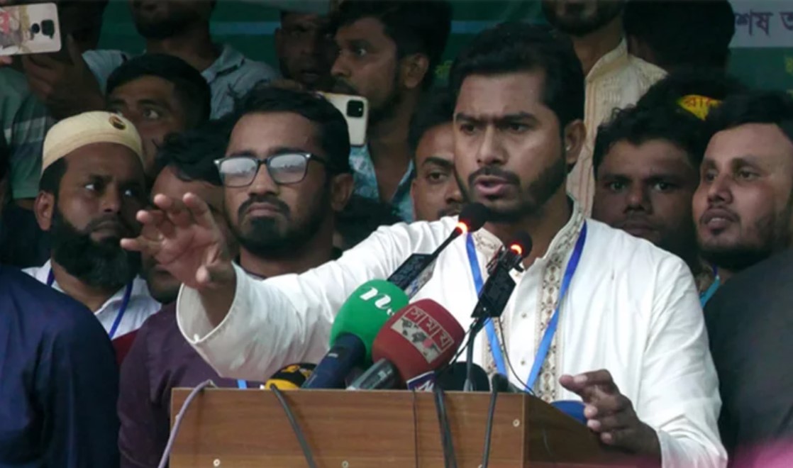 নির্বাচনের আগে সংস্কার না হলে গণঅভ্যুত্থানের শঙ্কা: নুরুল হক নুর