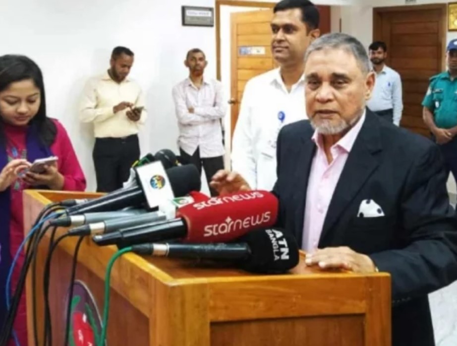 বিগত তিন নির্বাচন নিয়ে প্রশংসাকারী পর্যবেক্ষকদের আসন্ন নির্বাচনে আমন্ত্রণ নয়: সিইসি