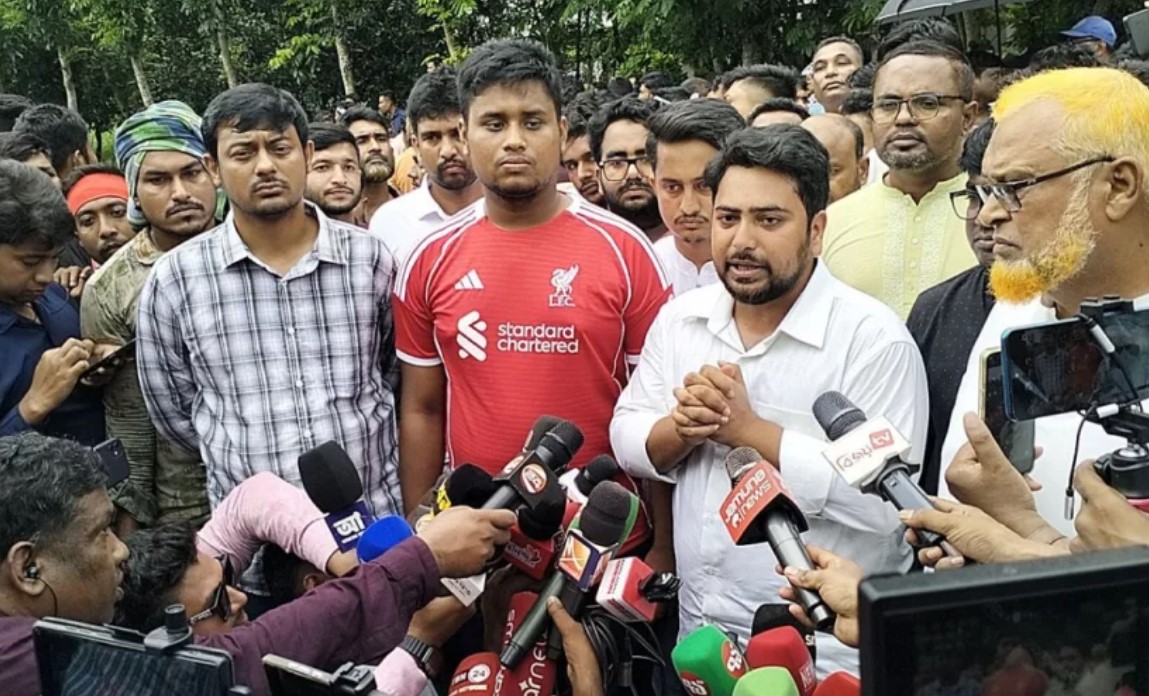 আবরারকে শ্রদ্ধা জানিয়ে ভারতবিরোধী রাজনীতির বার্তা দিলেন নাহিদ ইসলাম