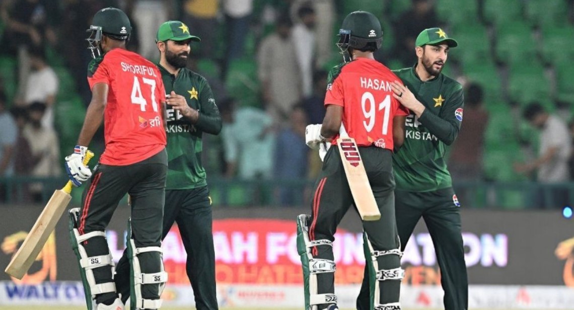 অভিজ্ঞদের ছাড়াই বাংলাদেশ সফরে পাকিস্তান, নেতৃত্বে সালমান আলী আগা
