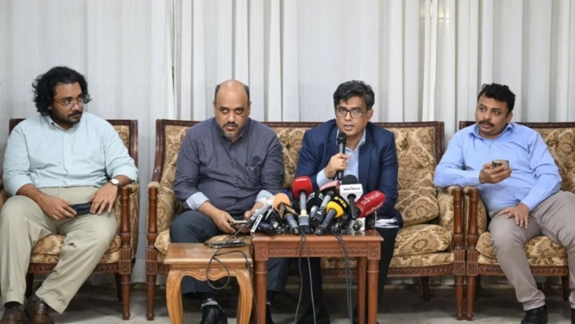 তরুণ ভোটারদের জন্য আলাদা বুথের ভাবনা সরকারের