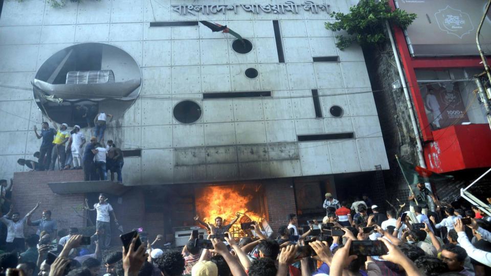 আওয়ামী লীগের ভবিষ্যৎ রাজনৈতিক সংকট