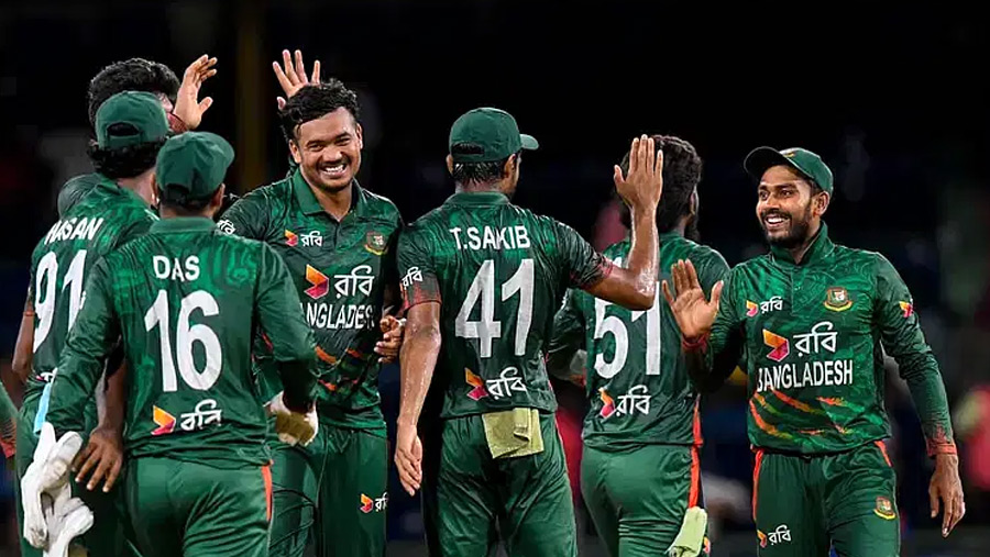 শ্রীলঙ্কা জয়ের হাতছানি: ইতিহাস গড়তে মাঠে নামছে বাংলাদেশ