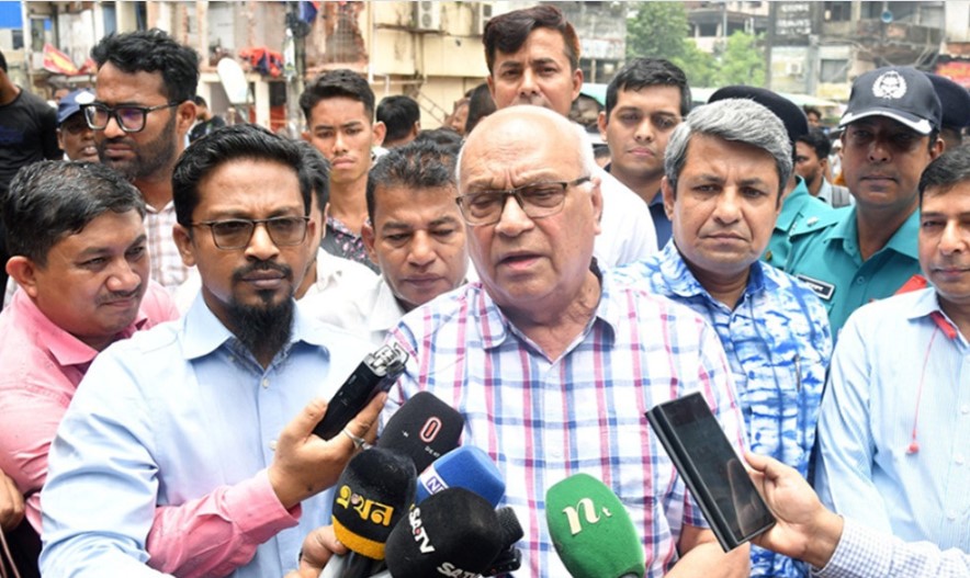 শহীদের স্মরণে ৮৬৪টি ফলক স্থাপন করছে অন্তর্বর্তী সরকার