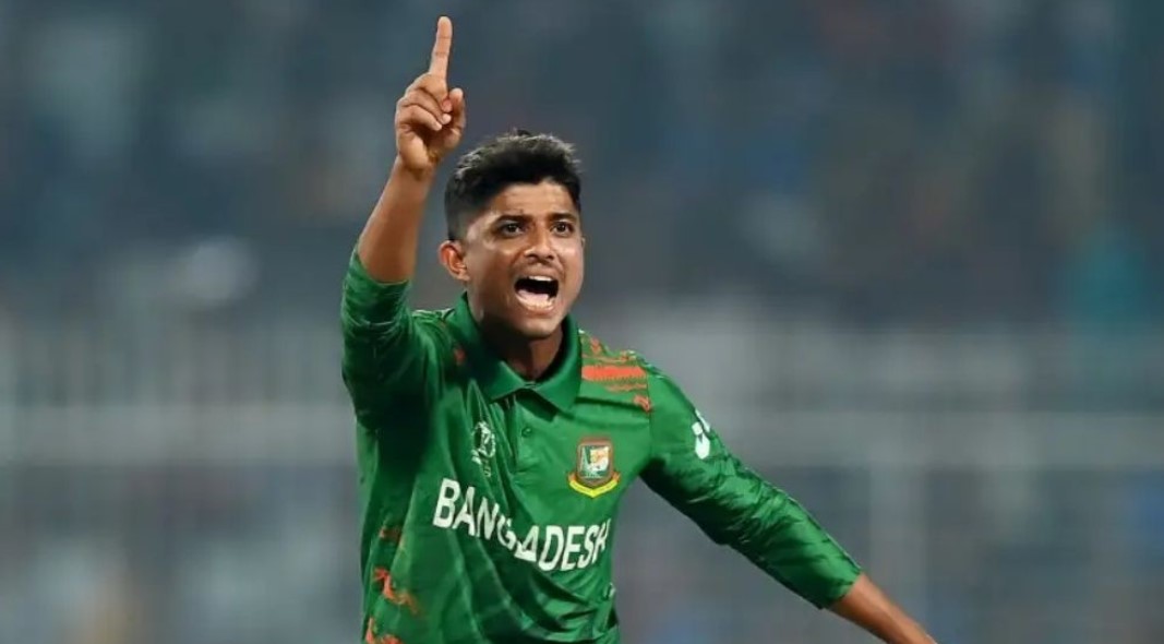 মেহেদি হাসানের ঘূর্ণিতে শ্রীলঙ্কা বিপর্যস্ত