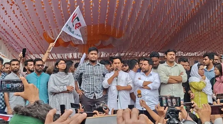 গোপালগঞ্জে গর্জে উঠলেন এনসিপি নেতারা