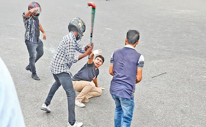 ঢাবি থেকে ছাত্রলীগ বিতাড়নের দিন ছিল ১৭ জুলাই