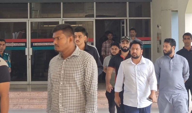 খুলনা ত্যাগ করে ফরিদপুরে যাচ্ছেন এনসিপি নেতারা
