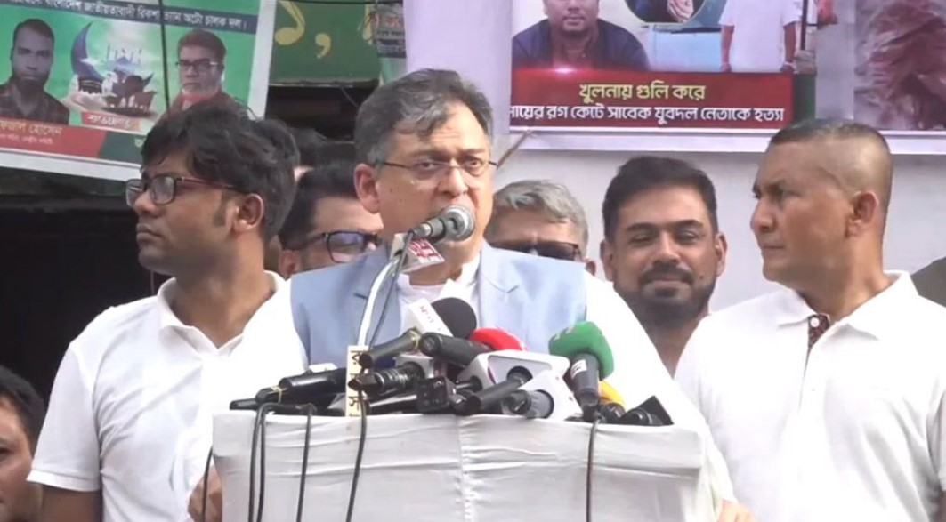 ‘কিছু দলের আবেগী কর্মসূচি ফ্যাসিবাদকে ডাকে’—সালাহউদ্দিনের হুঁশিয়ারি