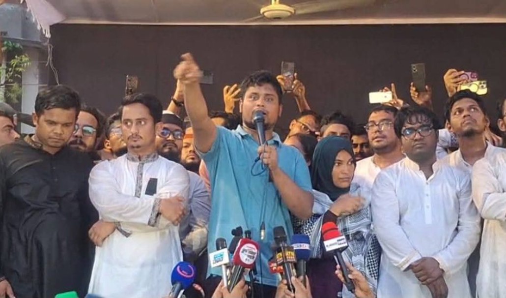 ‘আওয়ামী লীগ ফিরলে ৪ কোটি তরুণ বাঁচবে না’: এনসিপি নেতার দাবি