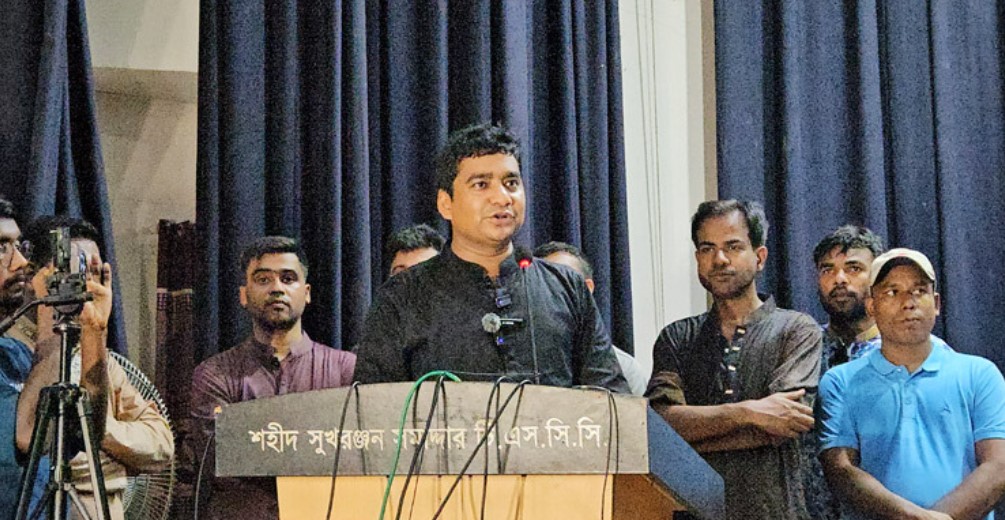 ছাত্রদল নেতার অভিযোগ: মাইলস্টোন দুর্ঘটনায় প্রোপাগান্ডা ছড়াচ্ছেন জামায়াতের আমির