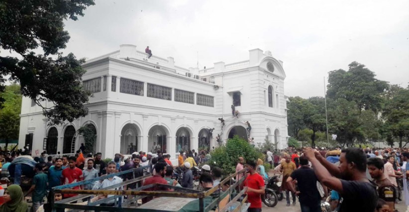 ‘জুলাই অভ্যুত্থান’ ডকুমেন্টারি: ইতিহাস সংরক্ষণে সুপ্রিম কোর্টের বিরল উদ্যোগ