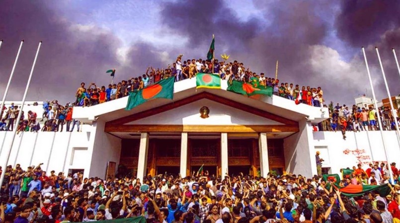 ৫ আগস্ট ছুটি ঘোষণা: কোন কোন সেবা পাবেন, কোনগুলো বন্ধ থাকবে