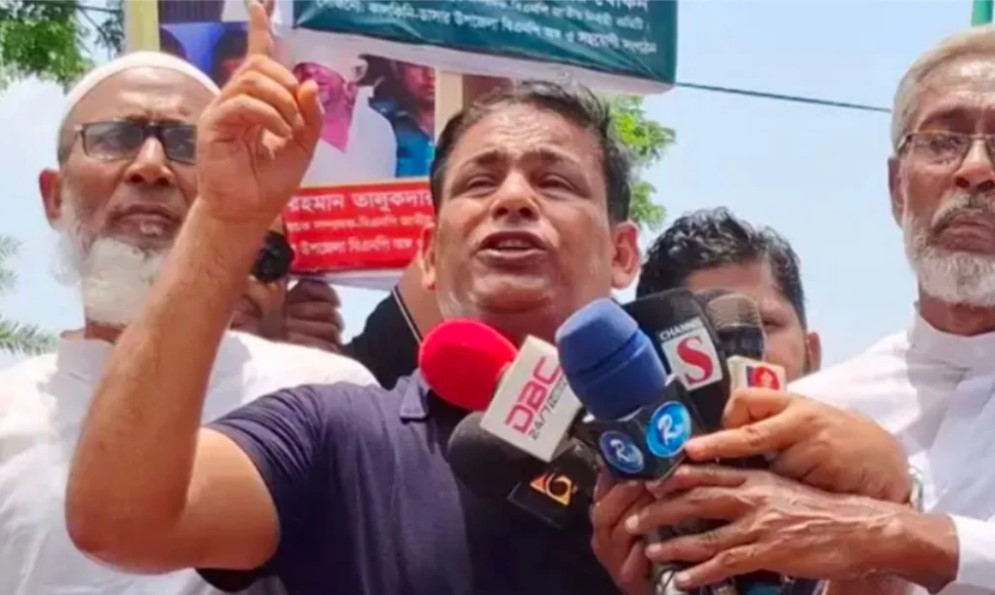 "বাবা হারানোর যন্ত্রণা একমাত্র তারেক রহমানই বোঝেন" — খোকন তালুকদার