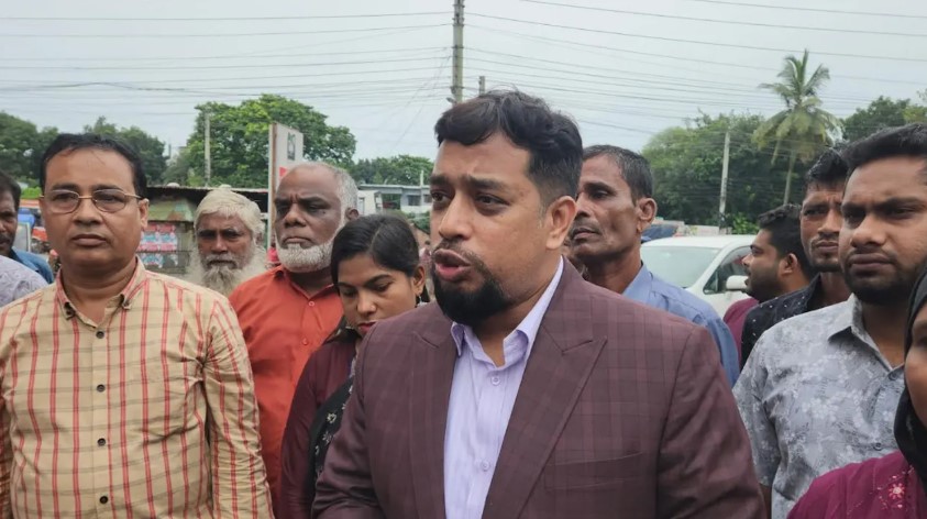 মানসিক হাসপাতালে যাওয়া উচিত: নাসীরুদ্দীন পাটওয়ারীকে মোমিনুল আমিনের পরামর্শ