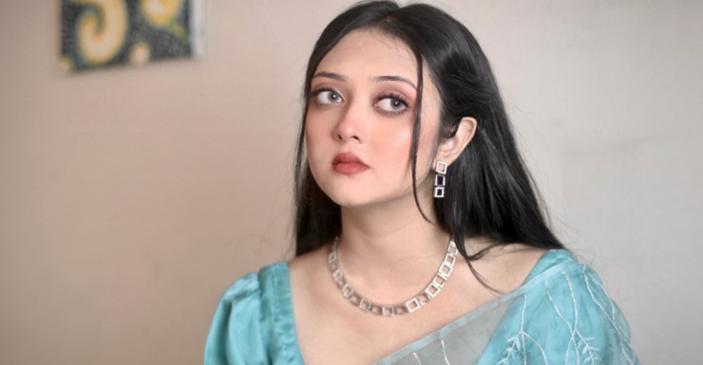 সঙ্গীতশিল্পী থেকে অভিনেত্রী, নতুন রূপে পারশা মাহজাবীন পূর্ণী