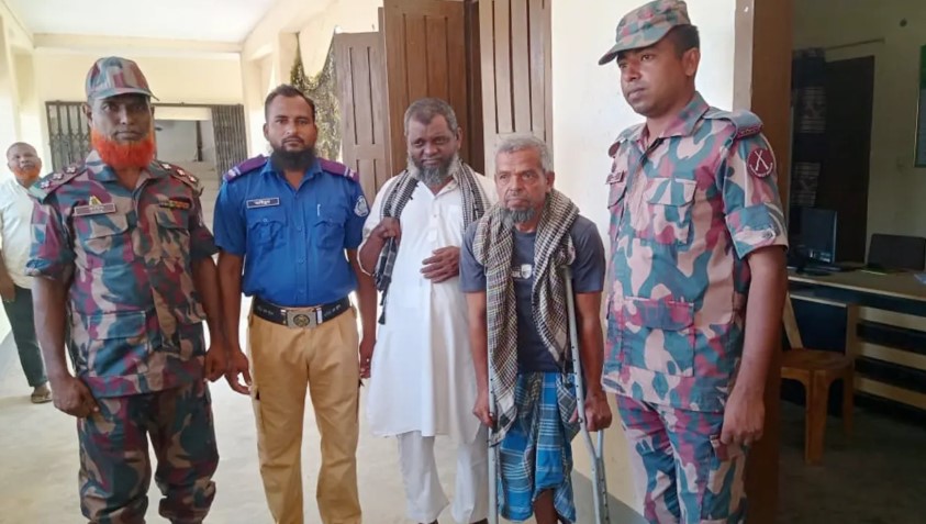 আবারও দুই প্রতিবন্ধীকে বাংলাদেশে ঠেলে পাঠাল বিএসএফ