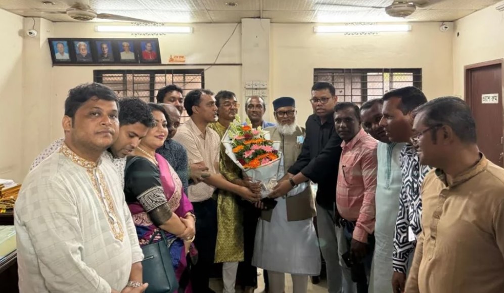‘ধর্ম নয়, যোগ্যতায় মানুষ মূল্যায়িত হবে’: জন্মাষ্টমীর অনুষ্ঠানে ধর্ম উপদেষ্টা