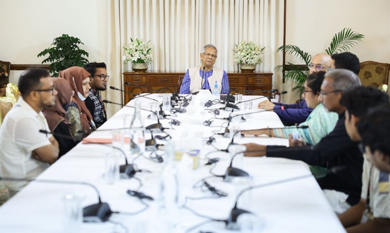 মাইলস্টোনের নিহত শিক্ষকরা চিরস্মরণীয়: প্রধান উপদেষ্টা