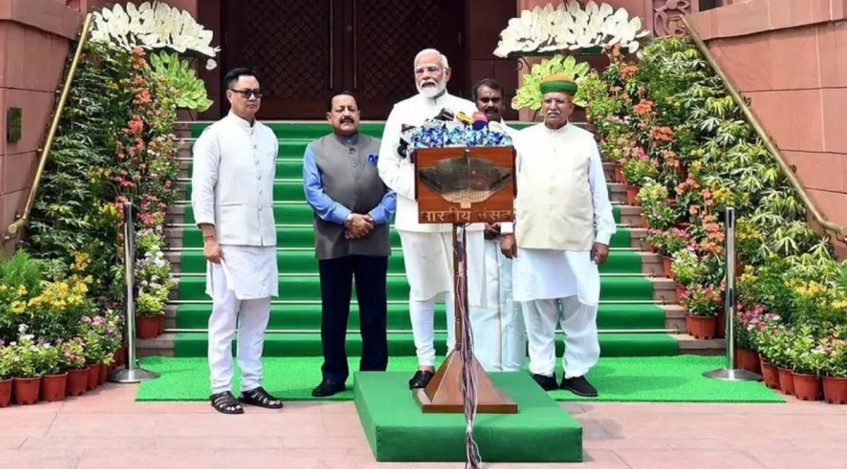 ভারতে আসছে নতুন আইন: পদ হারাতে পারেন প্রধানমন্ত্রী ও মুখ্যমন্ত্রীরা