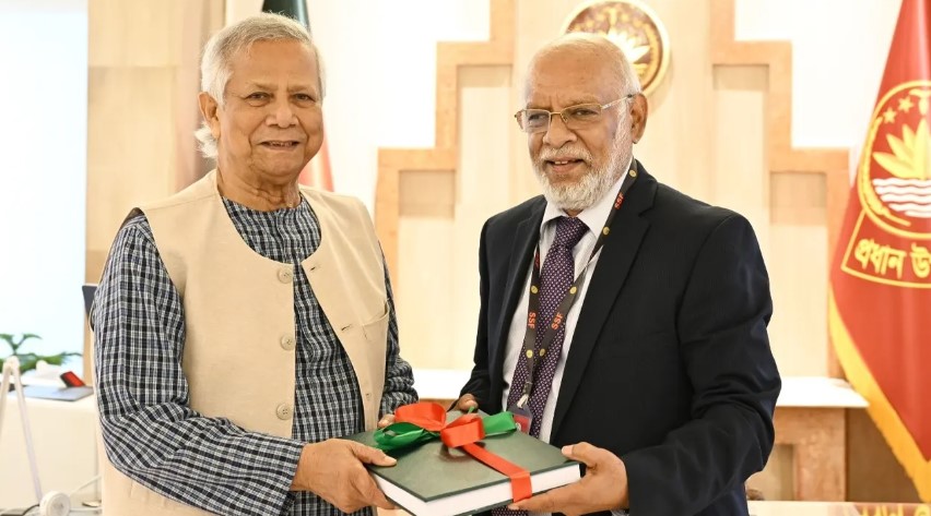 পদোন্নতি বঞ্চিত ৭৮ কর্মকর্তার জন্য সুখবর: প্রধান উপদেষ্টার কাছে প্রতিবেদন জমা