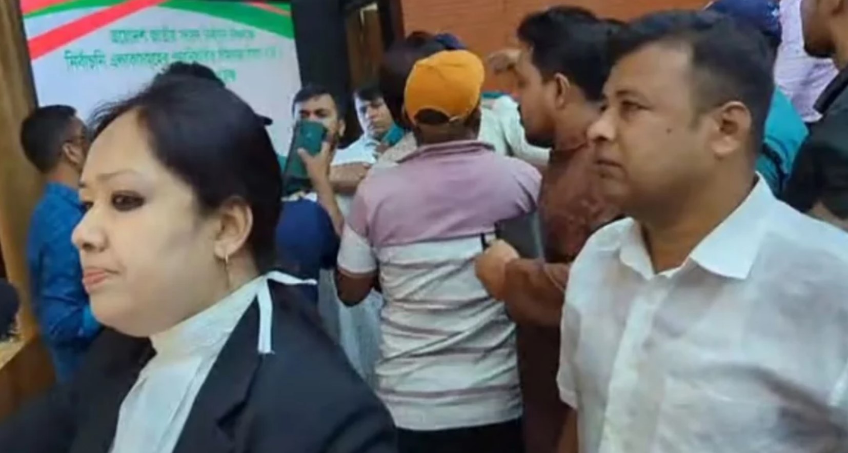 রুমিন ফারহানা বনাম এনসিপি: ইসিতে সীমানা বিতর্ক গড়াল হাতাহাতিতে