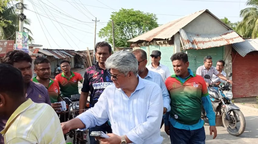 খুলনা-৪ আসনে নতুন মাত্রা: প্রবাস থেকে ফিরে লড়তে চান পারভেজ মল্লিক
