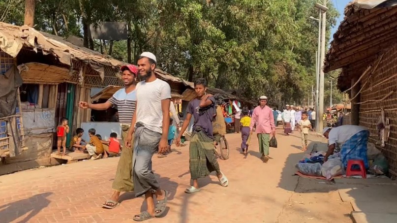 ১৩ লাখ রোহিঙ্গার ভারে বিপর্যস্ত বাংলাদেশ, ৮ বছরেও যায়নি ফেরানো
