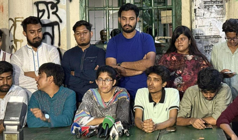 ভোটকেন্দ্রে সেনাবাহিনী দেখতে চান না ডাকসু ভিপি প্রার্থী উমামা