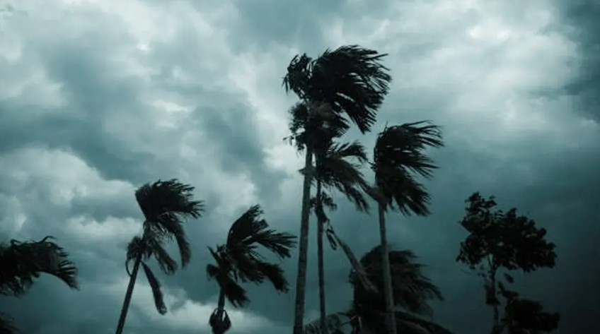 দেশের ৬ জেলায় ৬০ কিমি বেগে ঝড়, বজ্রবৃষ্টির পূর্বাভাস