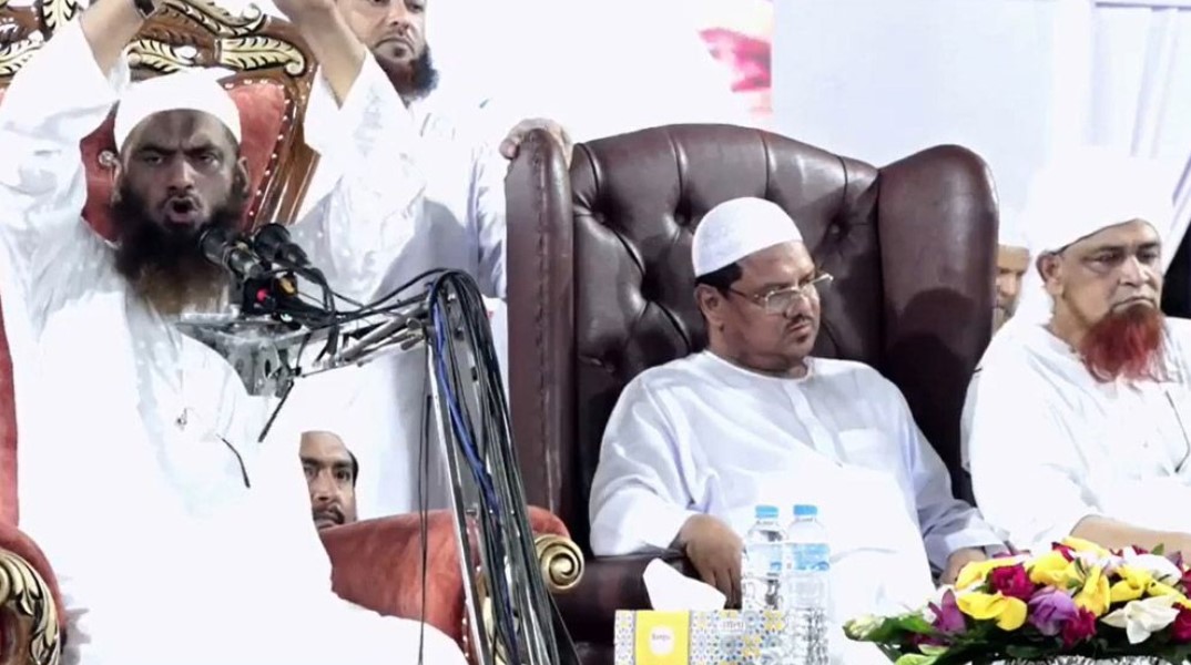 এক মঞ্চে মামুনুল-চরমোনাই পীর: নির্বাচন ও জুলাই সনদ নিয়ে কঠোর বার্তা