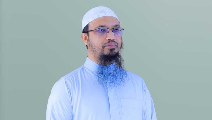 শিক্ষাপ্রতিষ্ঠানে হিজাব ইস্যুতে মুখ খুললেন শায়খ আহমাদুল্লাহ