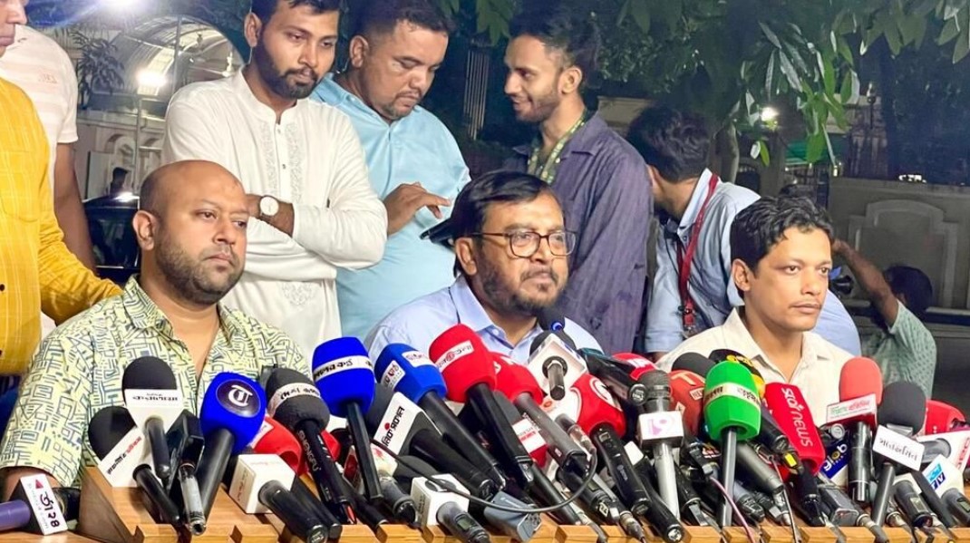 অন্তর্বর্তী সরকারের কার্যক্রম নিয়ে প্রশ্ন তুললেন এবি পার্টির চেয়ারম্যান