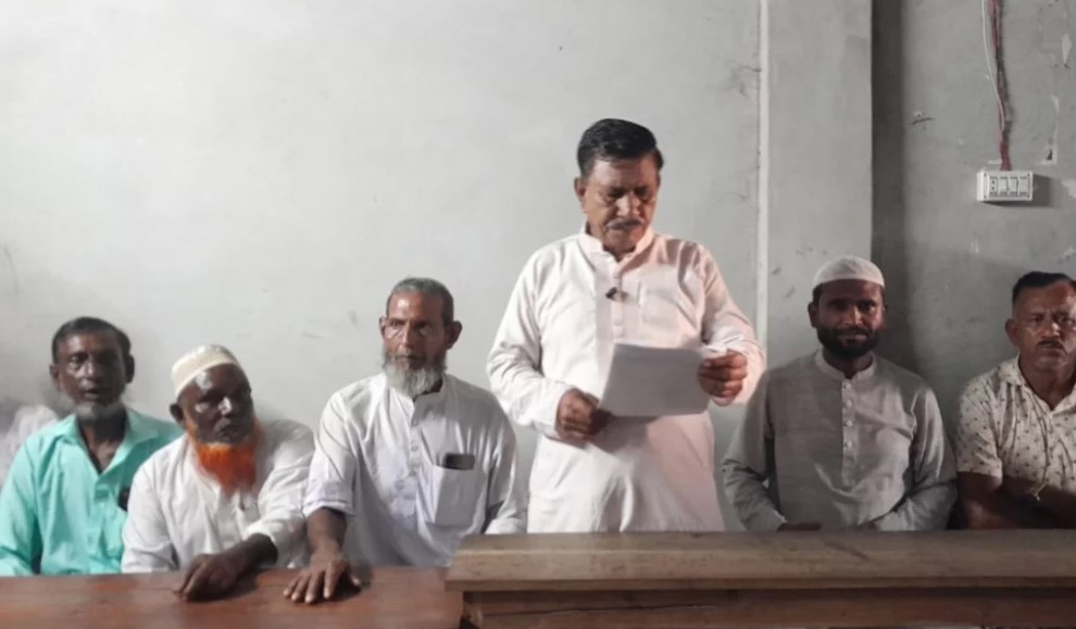 আওয়ামী লীগের পদ ছাড়লেন ইউপি সদস্য, জানালেন তিনি সব সময় বিএনপির ‘একনিষ্ঠ কর্মী’