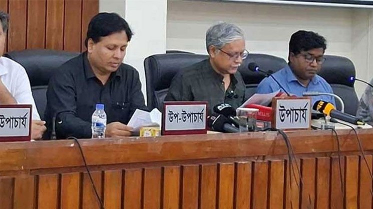 “মামার বাড়ির আবদার নয়”-রাকসু নির্বাচন নিয়ে ক্ষোভ উপাচার্যের