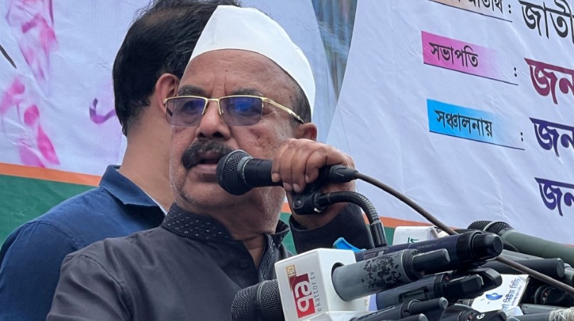 সংসদকেন্দ্রিক সংস্কারের ওপর জোর, সরকারের সমালোচনায় গয়েশ্বর