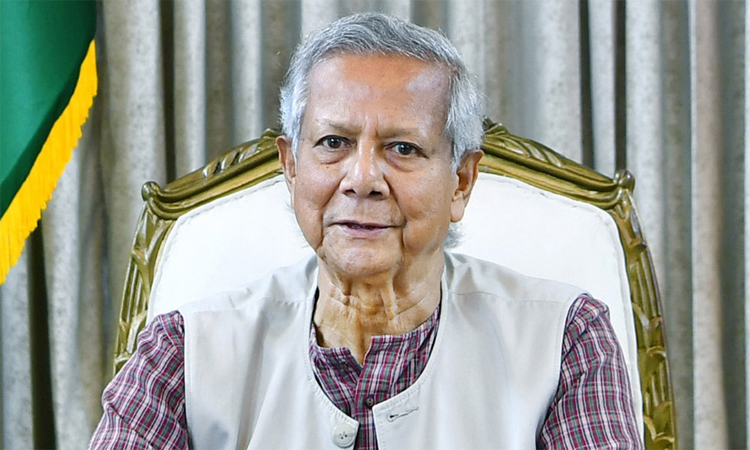 দুর্গাপূজা উপলক্ষে ঢাকেশ্বরী মন্দিরে প্রধান উপদেষ্টা ড. মুহাম্মদ ইউনুস