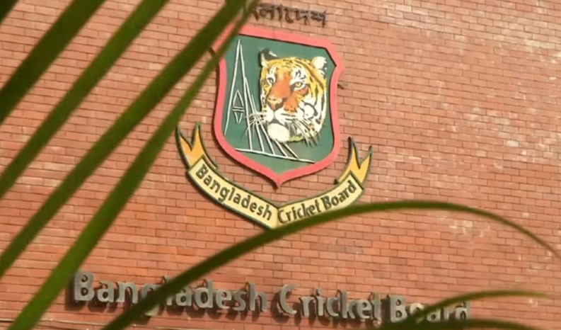 বিসিবির কোষাগারে ১৩৯৮ কোটি টাকা রেখে দায়িত্ব ছাড়ছে বিদায়ী পর্ষদ