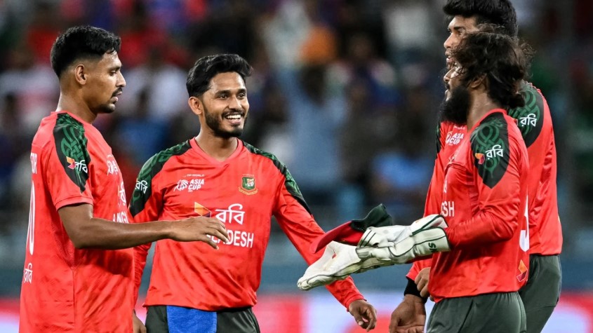 এশিয়া কাপের সেমিফাইনালে ভারত, বাংলাদেশের সামনে ফাইনালের কঠিন সমীকরণ