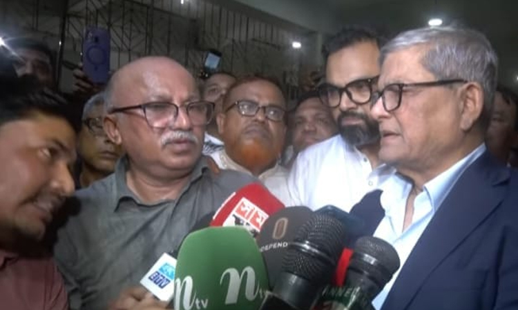 “গণতান্ত্রিক রূপান্তরে সারা বিশ্বের সমর্থন”—মির্জা ফখরুল